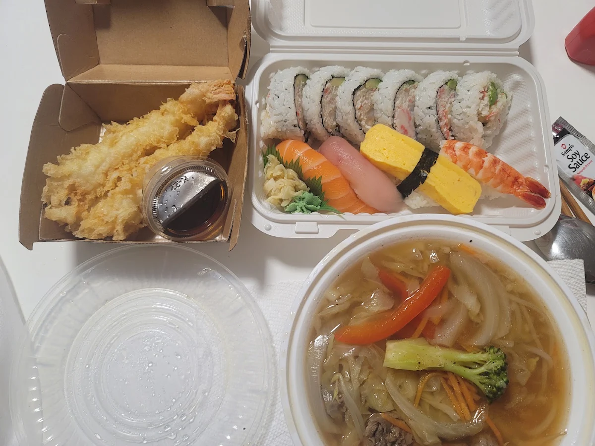 Dynamite Combo, Tomo Sushi