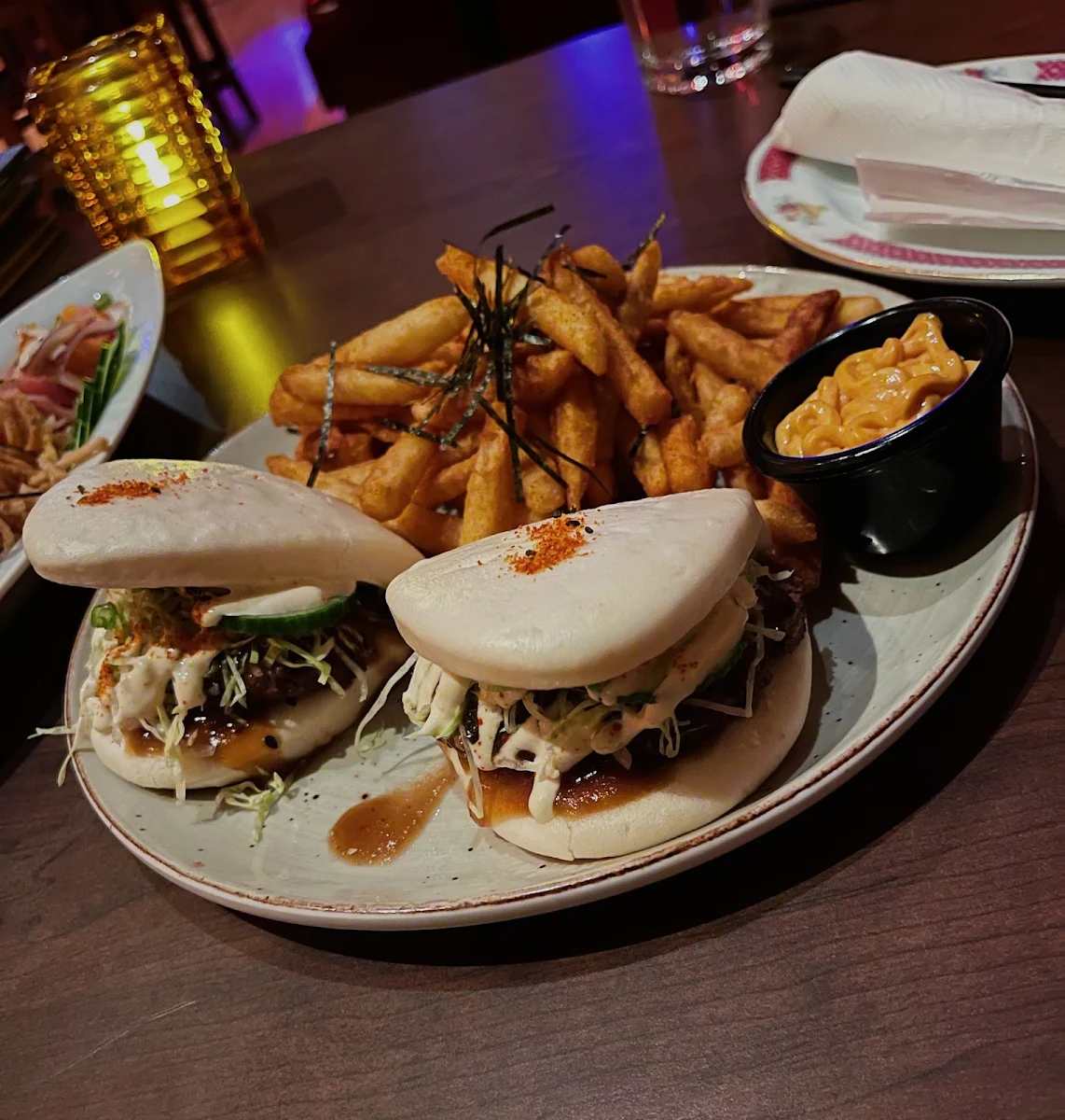 Chi Burger