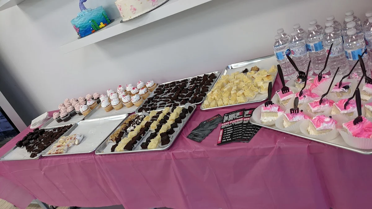 Sample Table, la Cakery Cambridge