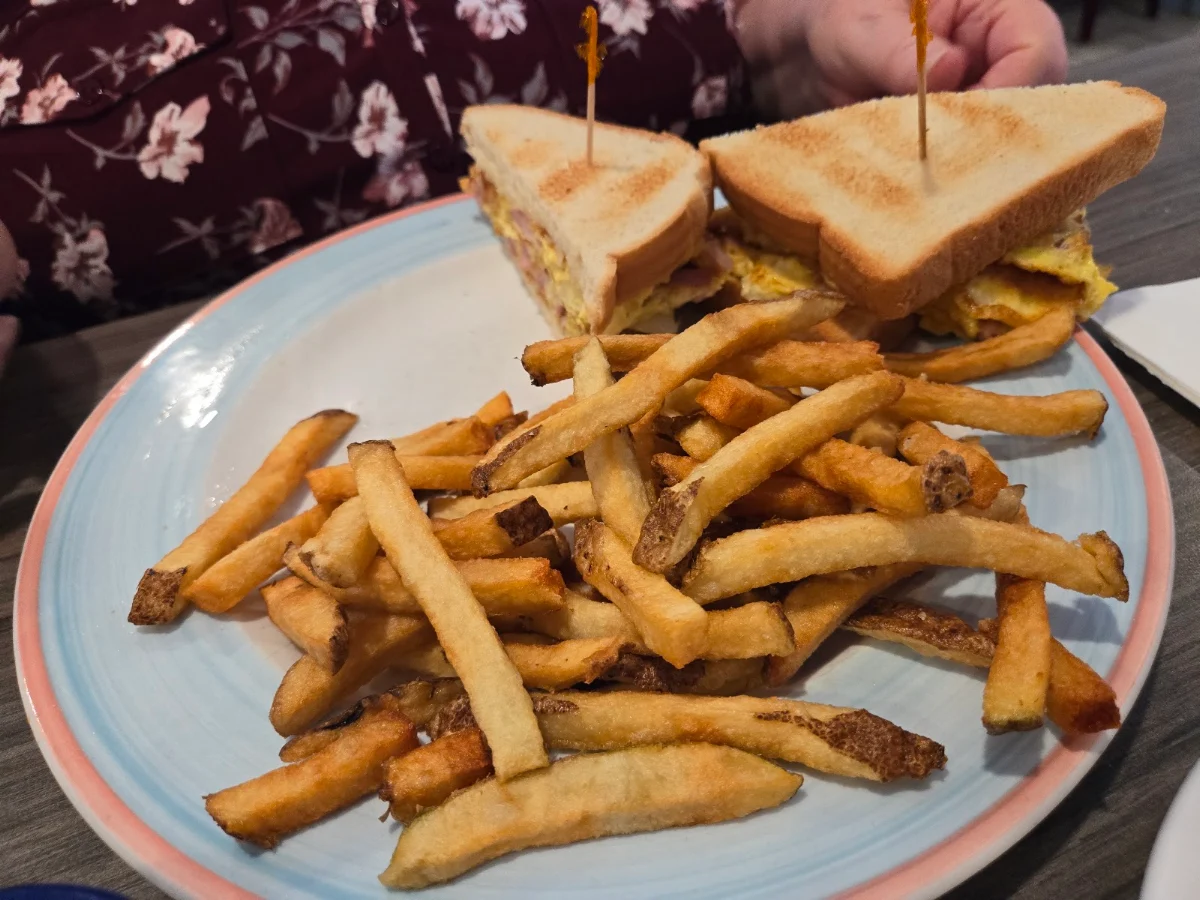 Grilled Cheese & Fries