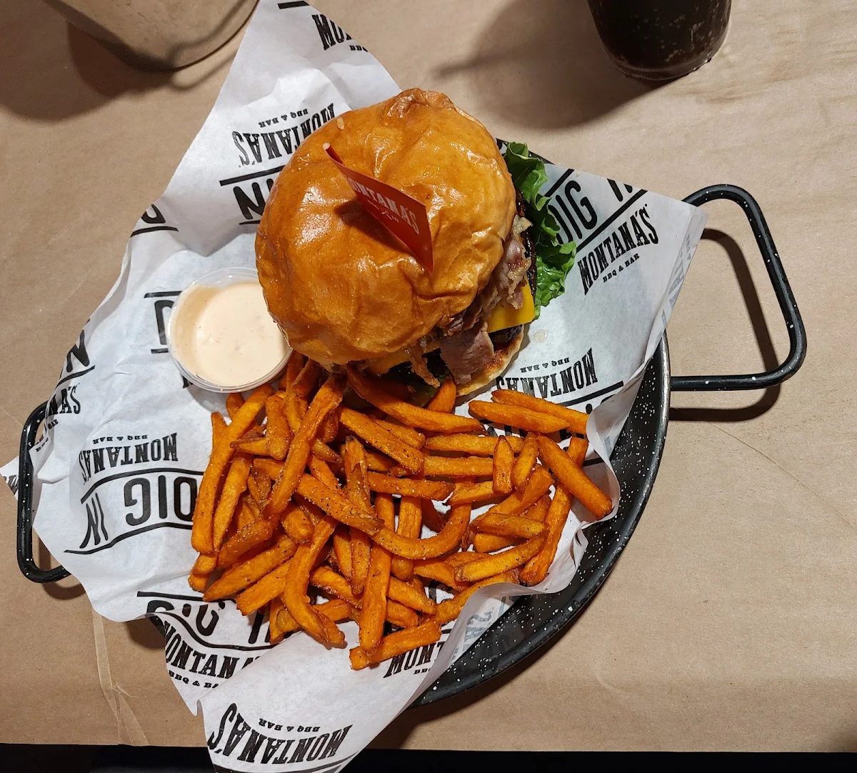 Hamburguesa Doble Con Papas