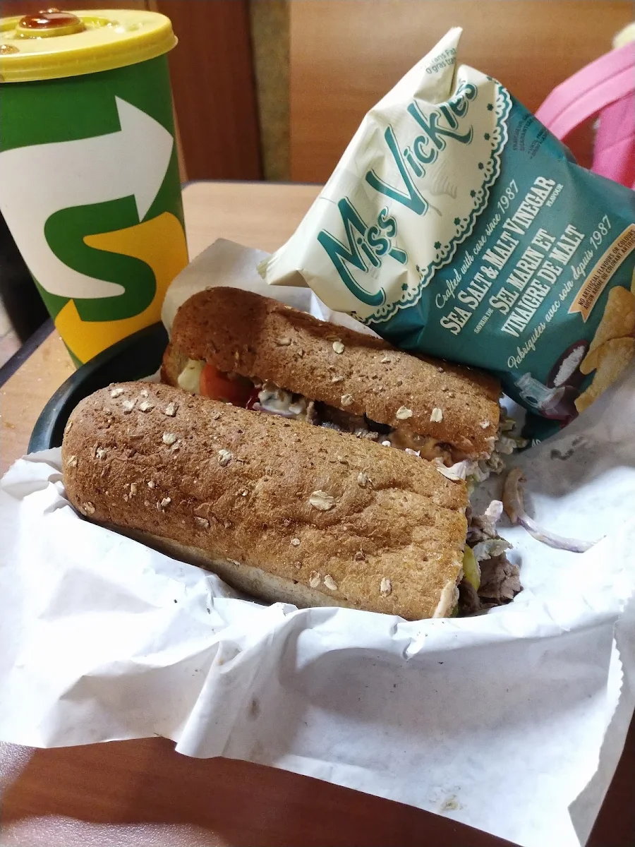 Stake & Cheese Sub Combo