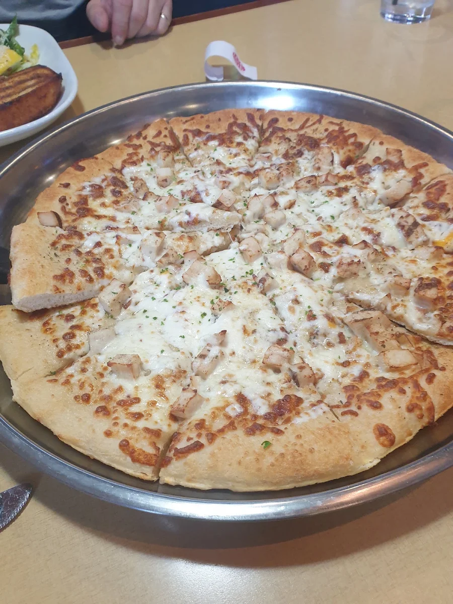 Alfredo Chicken Pizza