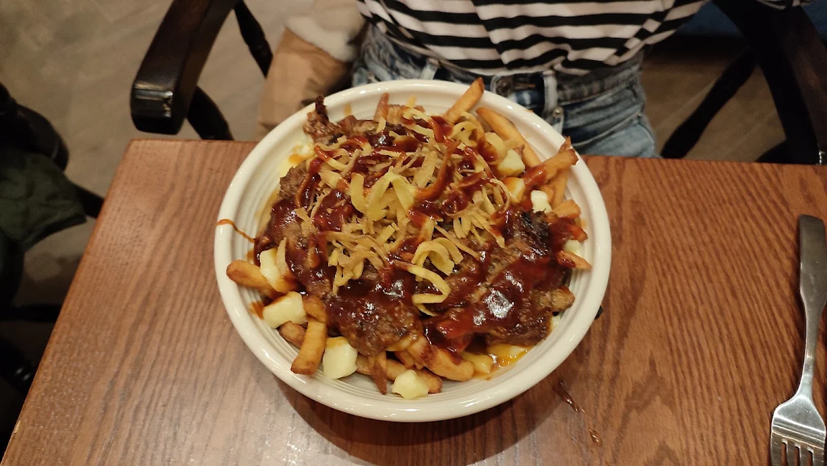 Poutine Porc Effiloché