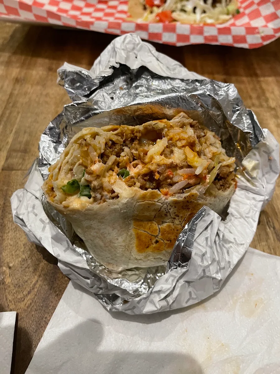 Ground Beef Burrito, Contigo