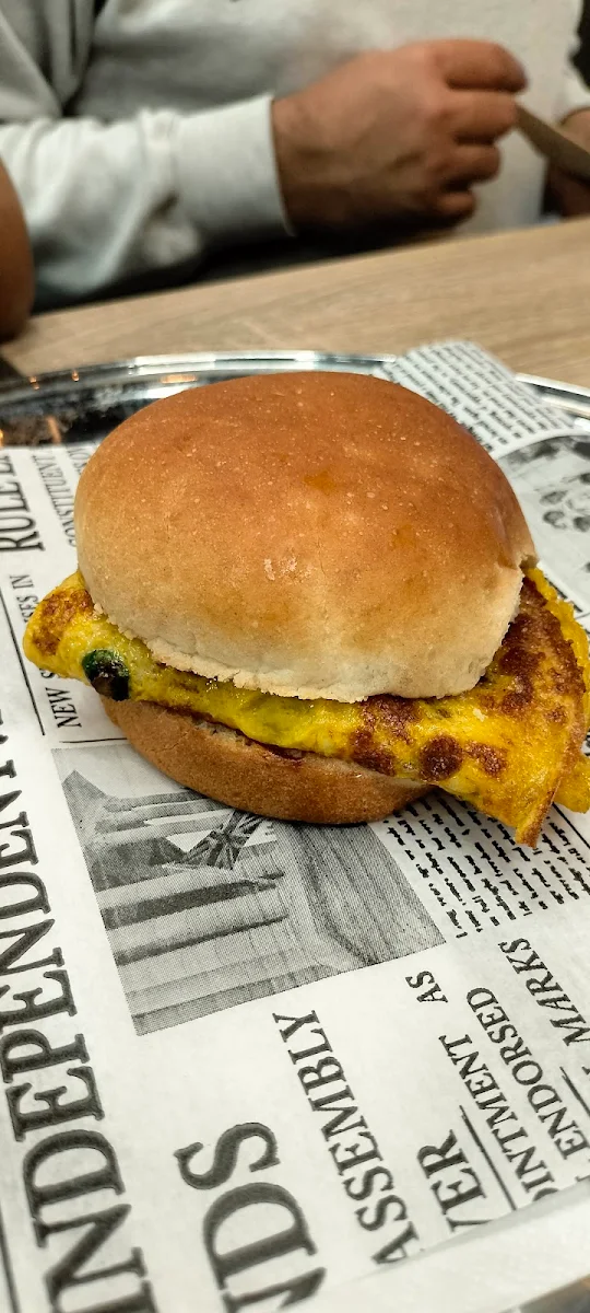 Bun Omelette