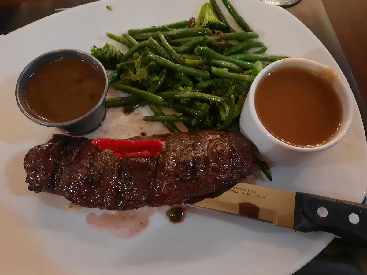 Surlonge 7 Onces Avec Sauce Poivre Et Brandy