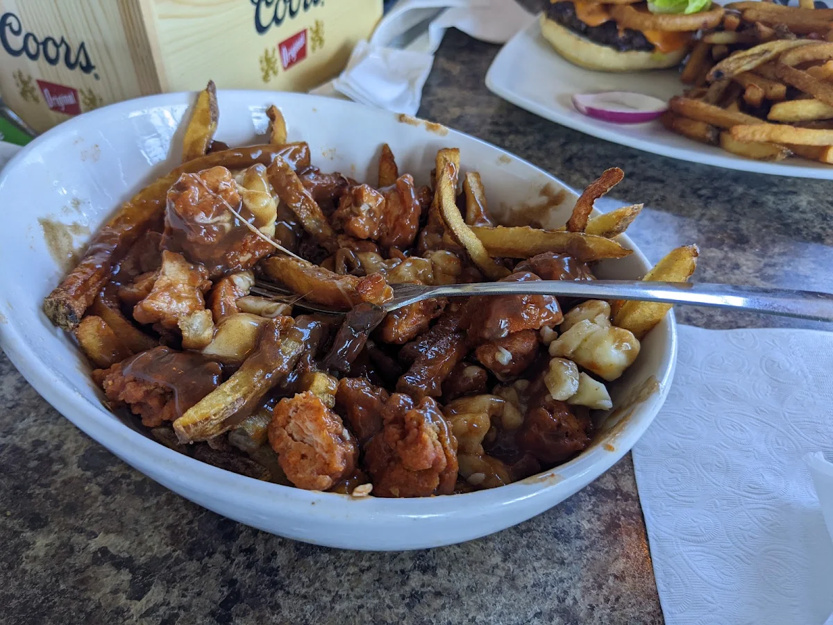 Buffalo Chicken Poutine