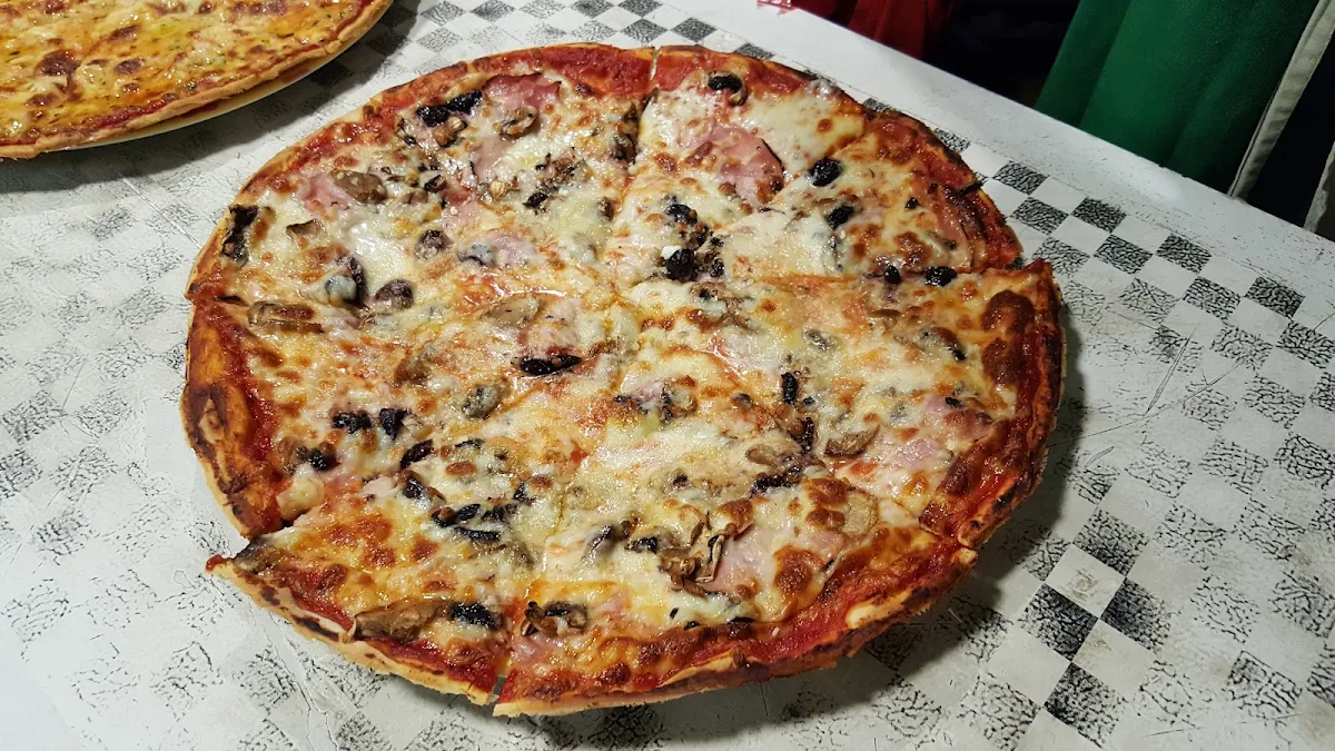 La Reine Pizza