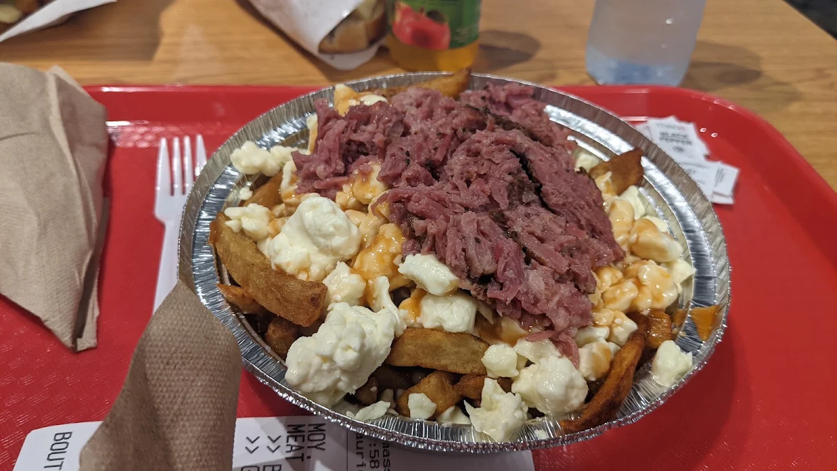 Pouviez Smoked Meat