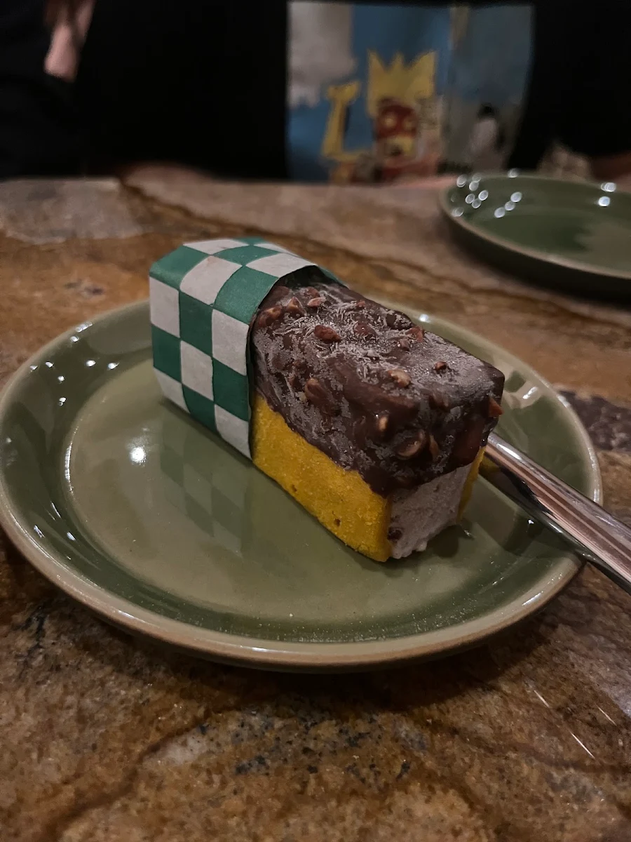 Sandwich Booza