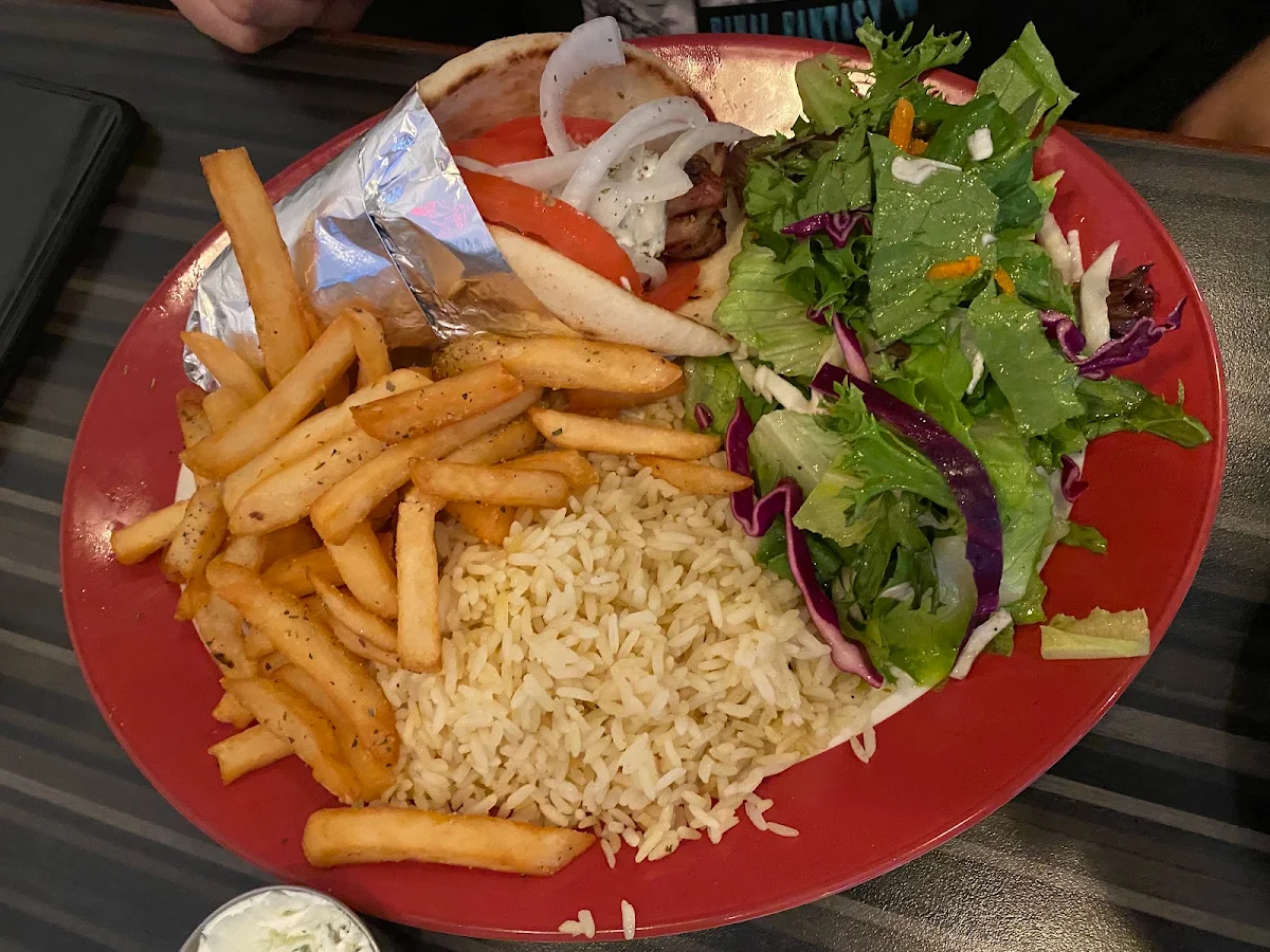Pork Souvlaki Pita Platter