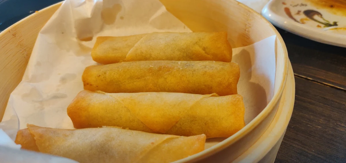 Spring Rolls, Sushi J