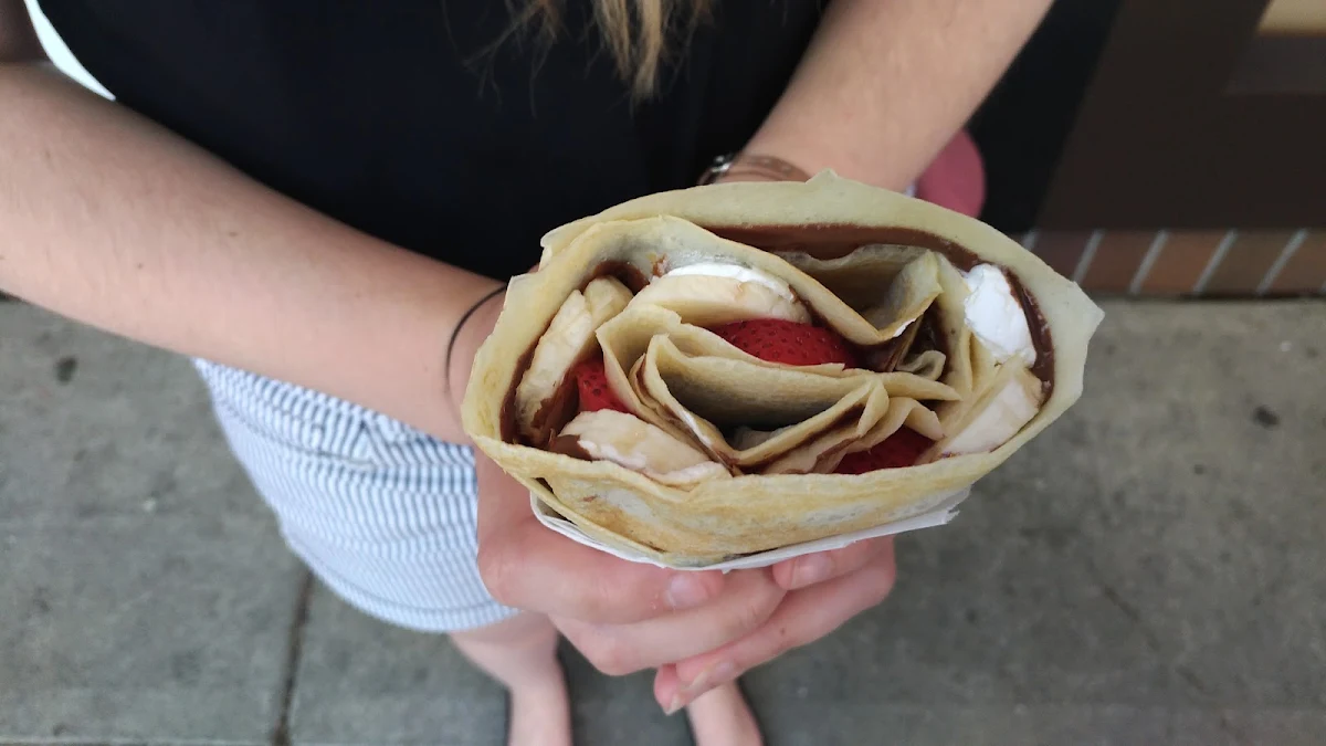 Strawberry Banana Crepe