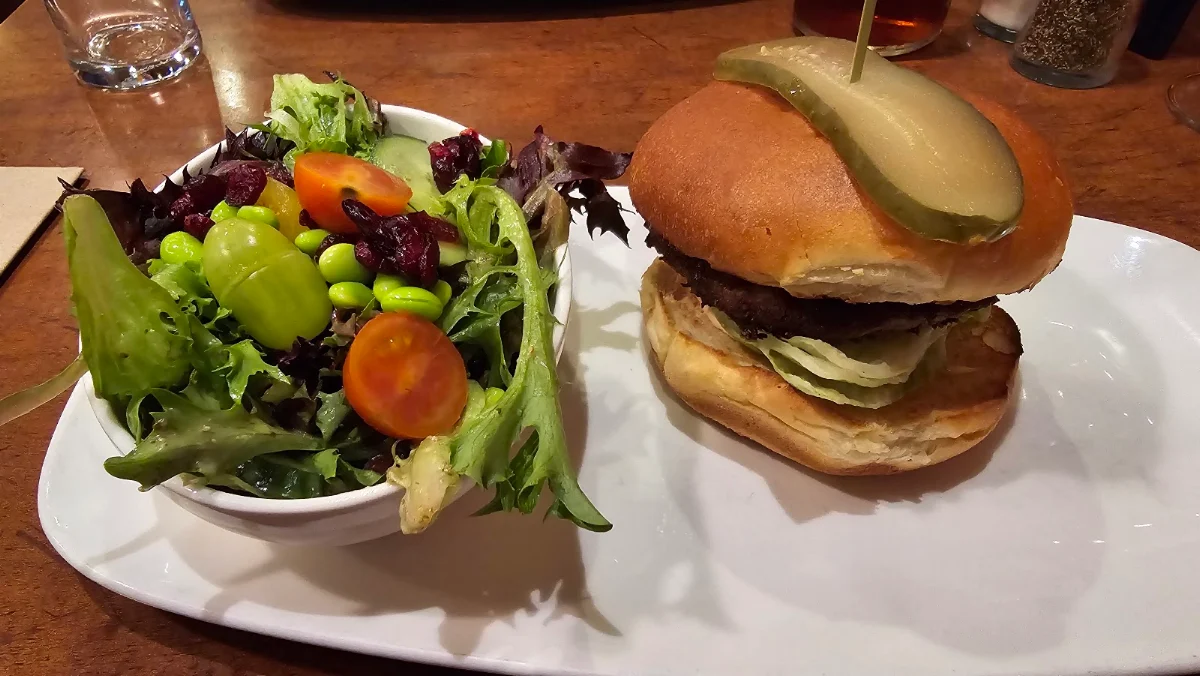 Original Burger with House Salad