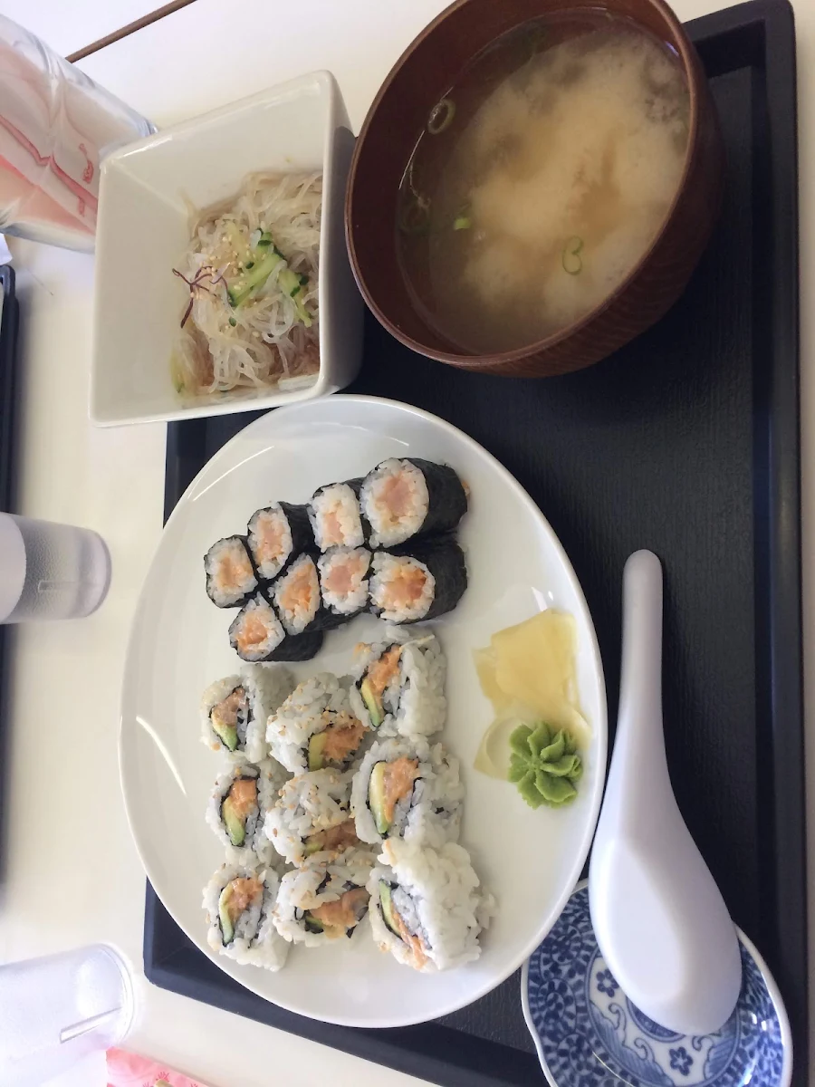 Spicy Tuna Sushi Combo