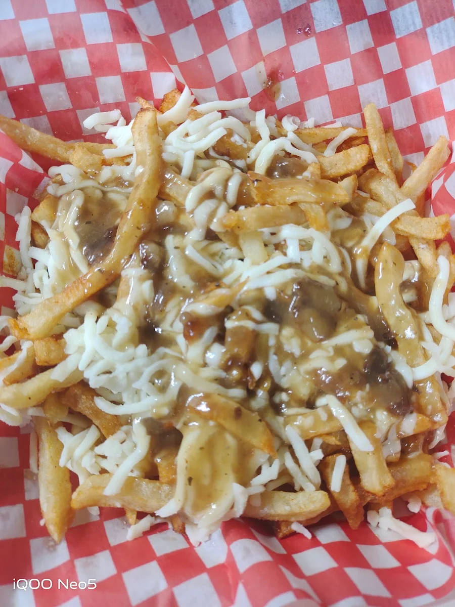 Poutine, Oasis Pub