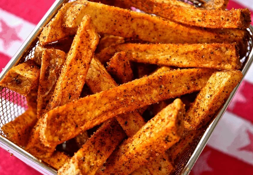 Cajun Fries with Sauce