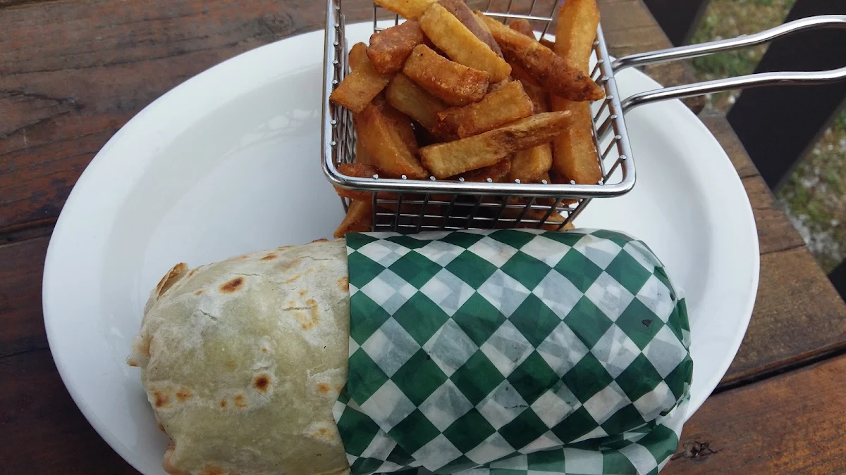 Chicken Wrap w Sweet Potato Fries