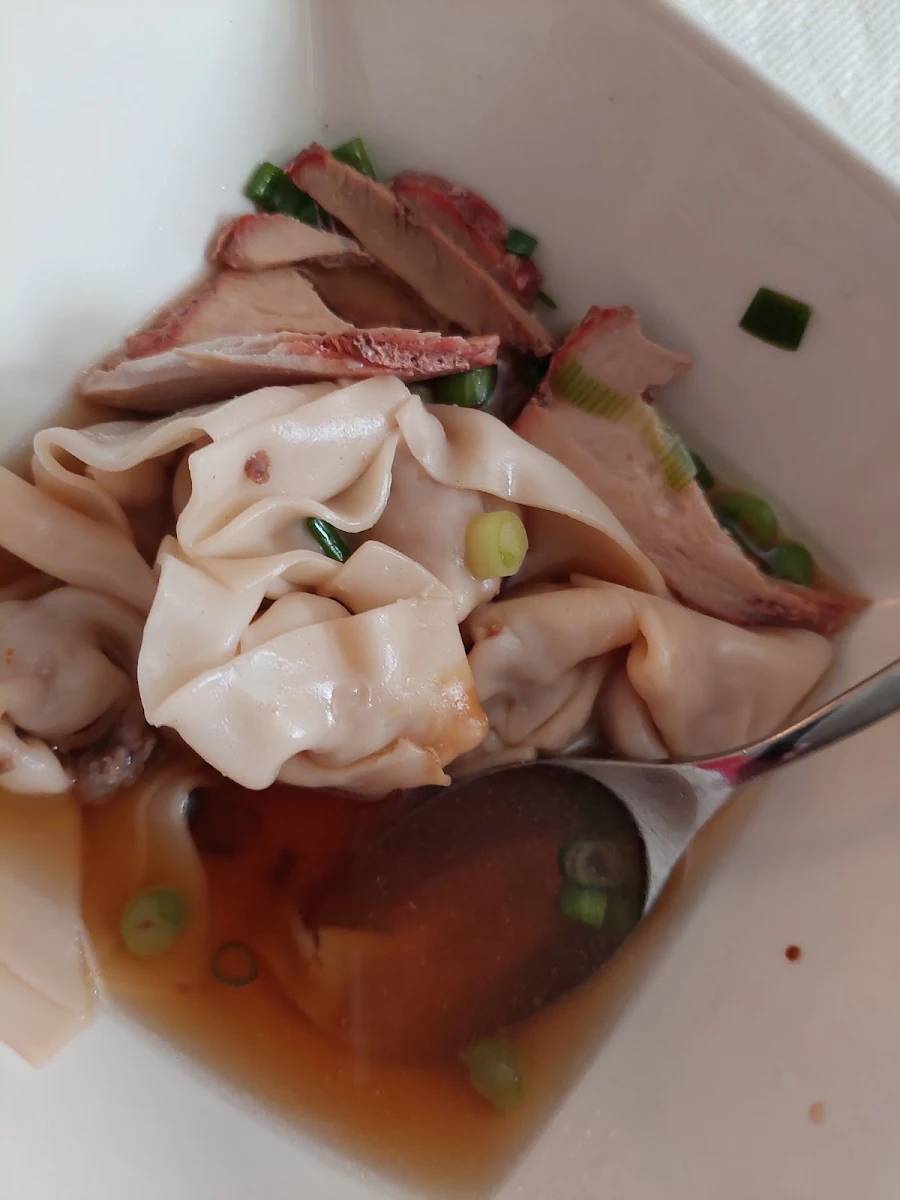 Wonton Soup with BBQ Pork