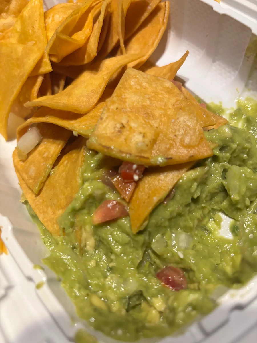 Totopos Con Guacamole