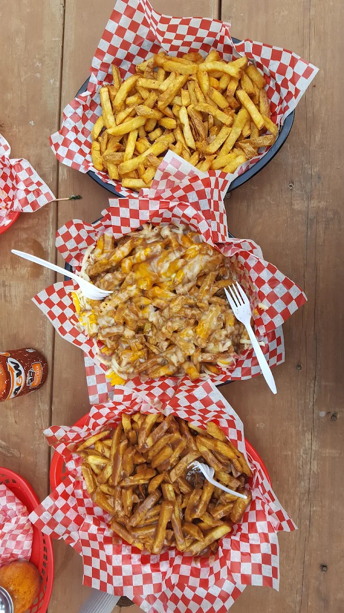 Large Poutine