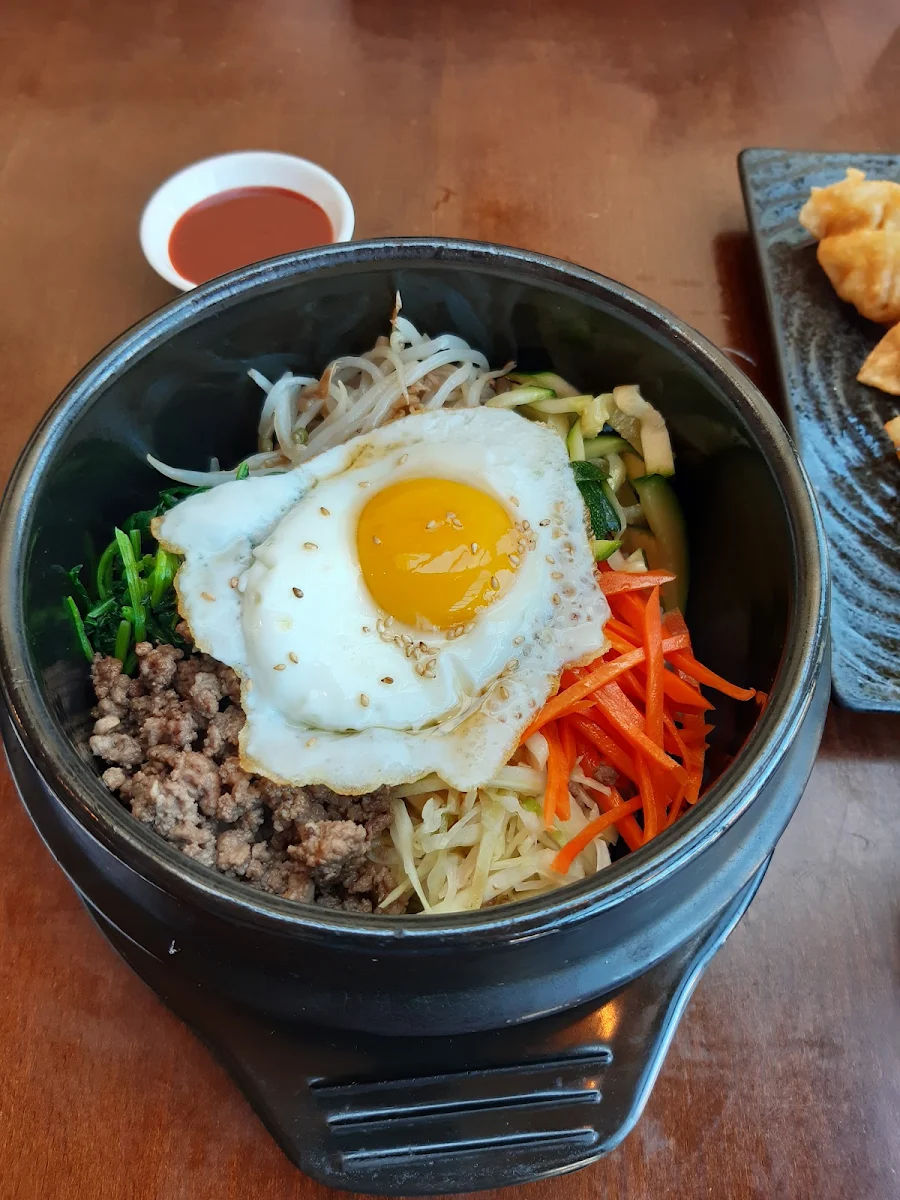 Dolsot Bibimbap