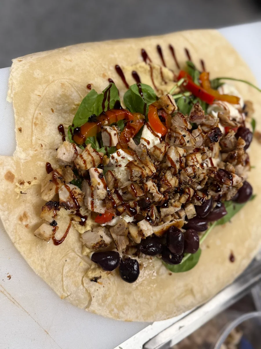 Tuscan Chicken Wrap De Pollo