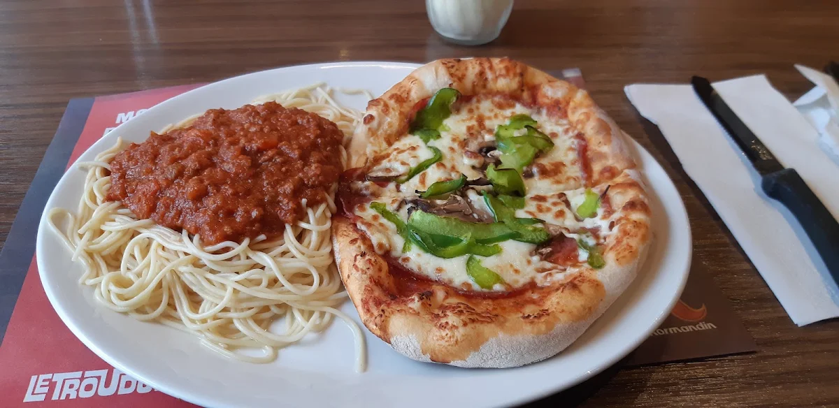 Spaghetti Pizza