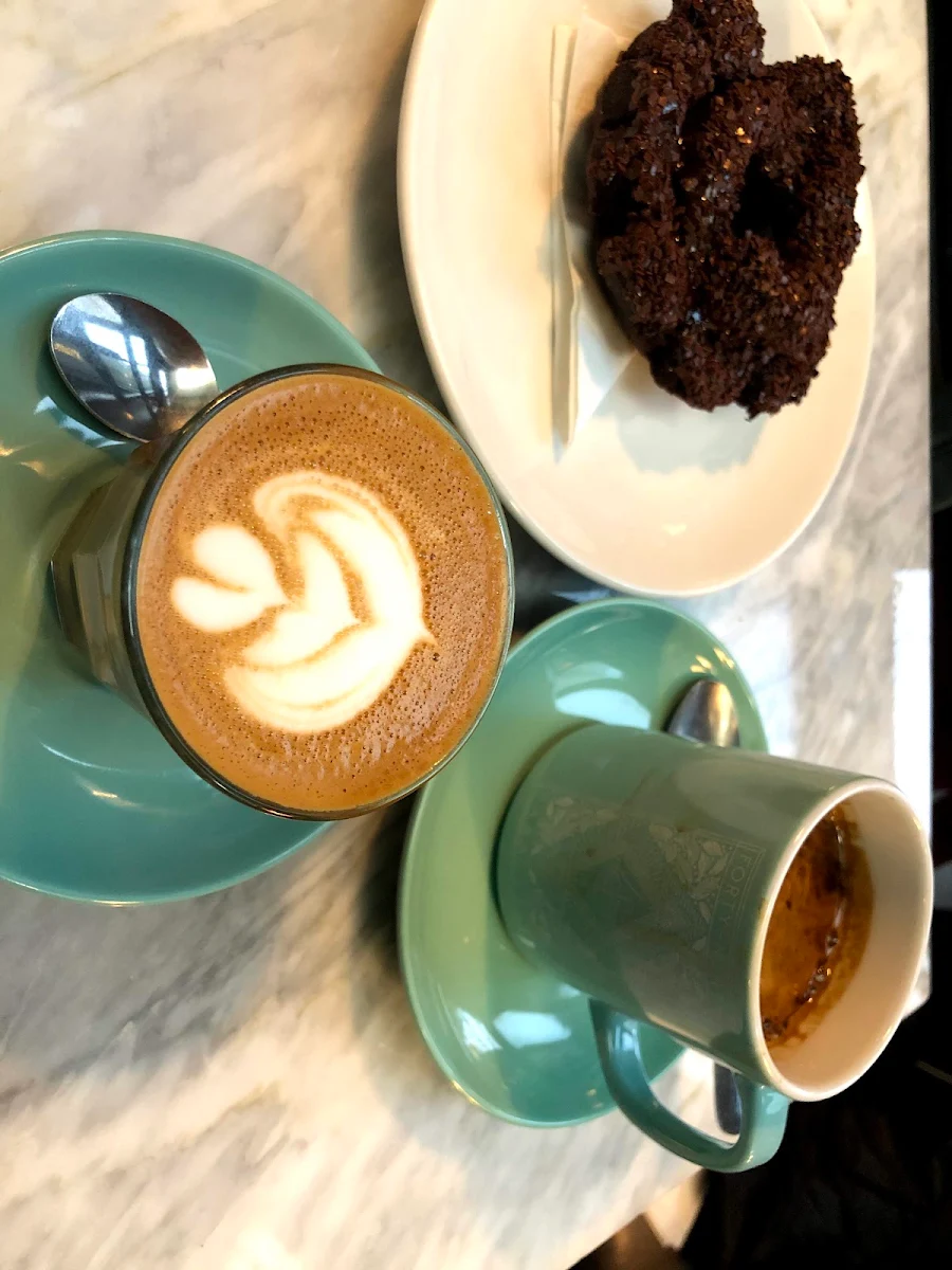 Sicilian Latte, 49th Parallel Café & Lucky's Doughnuts - Thurlow