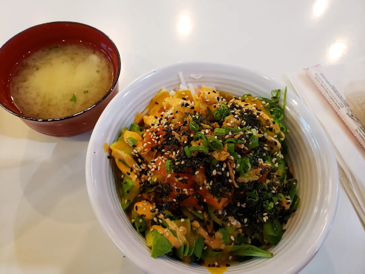 Unagi Poke Bowl