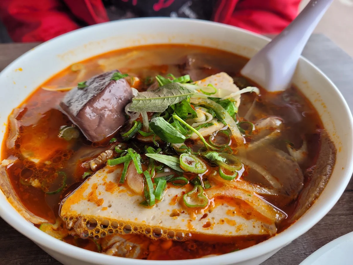 Bun Bo Hue Spicy Noodle