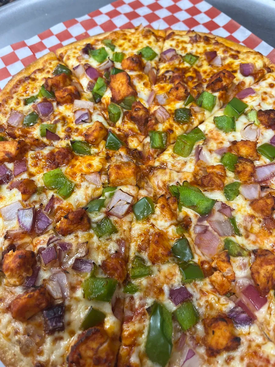 Highlights, Gino's Pizza & Wing Machine