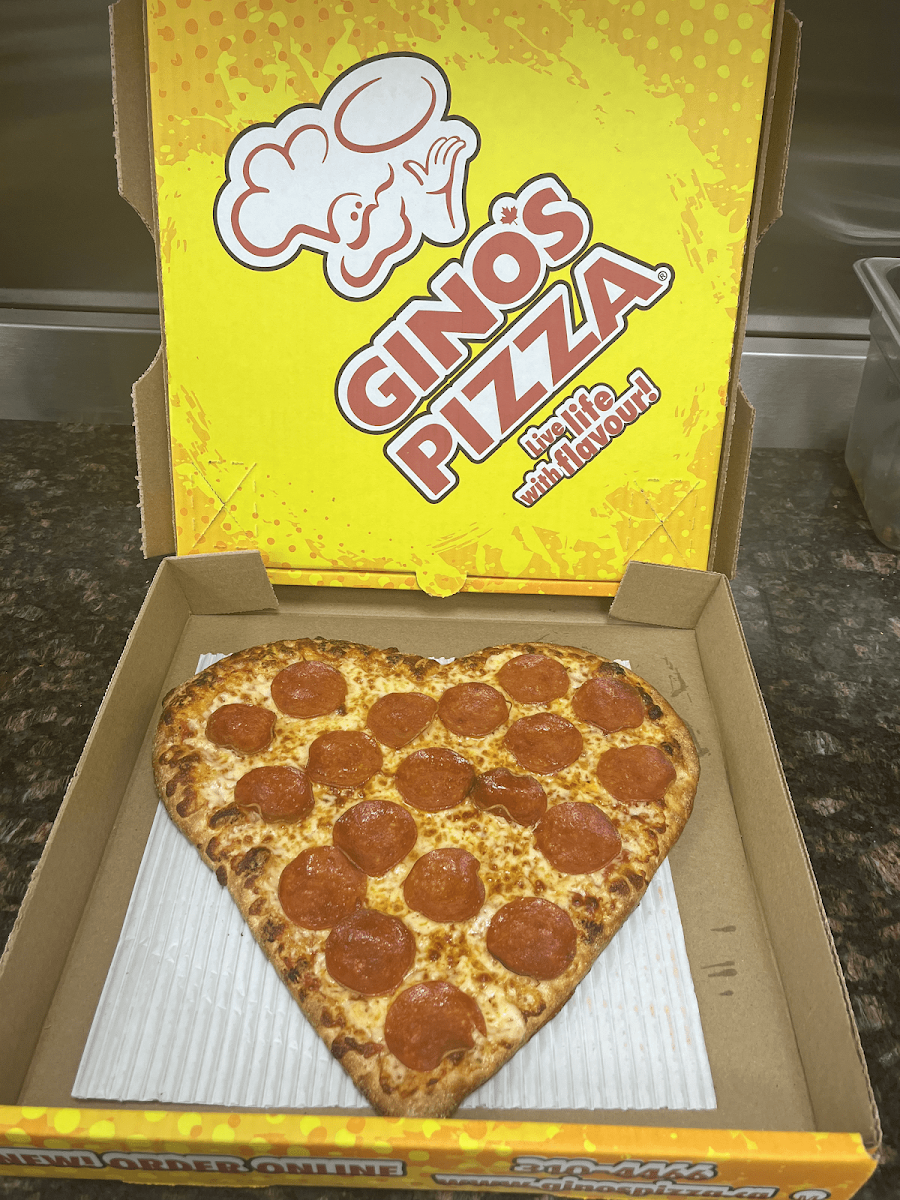 Highlights, Gino's Pizza & Wing Machine