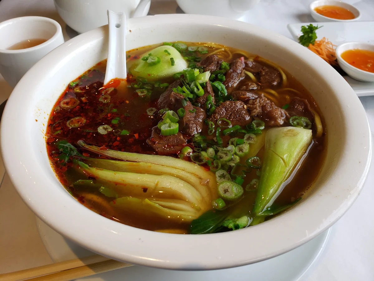 Shanghai Braised Beef Noodle Soup