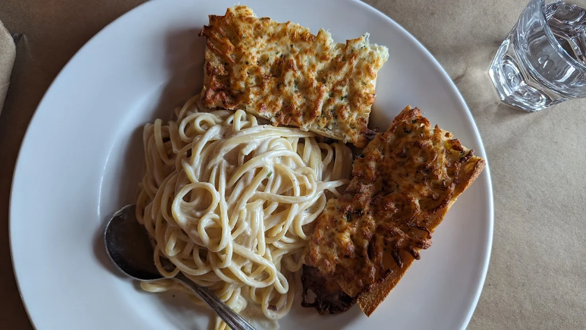 Linguini Alfredo