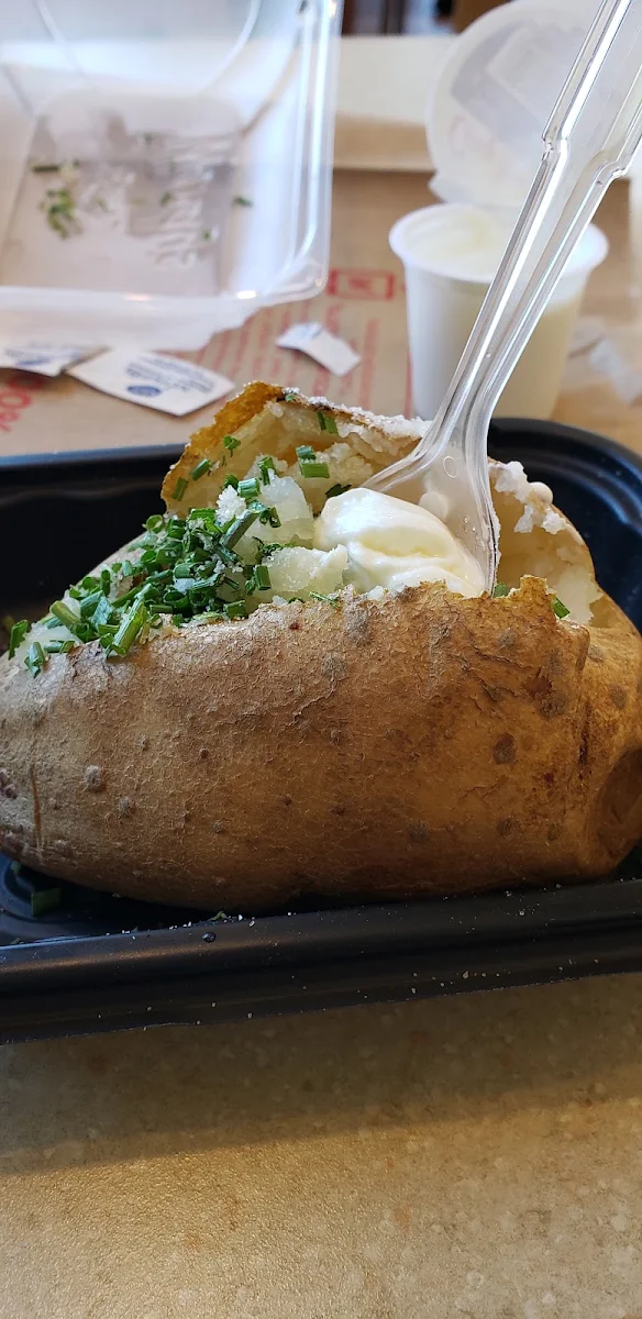 Baked Potato with Sour Cream