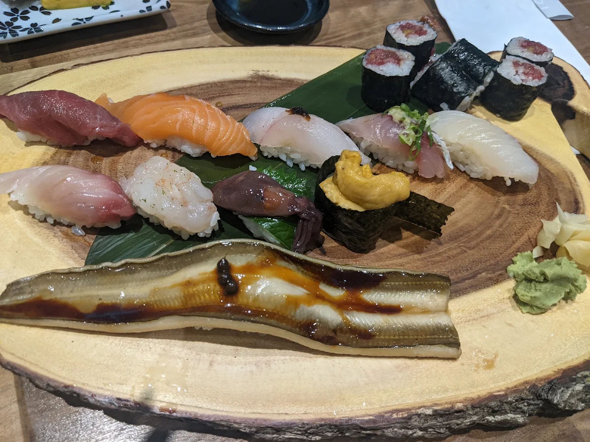 10 pcs Nigiri 6 pcs Negi Toro Roll