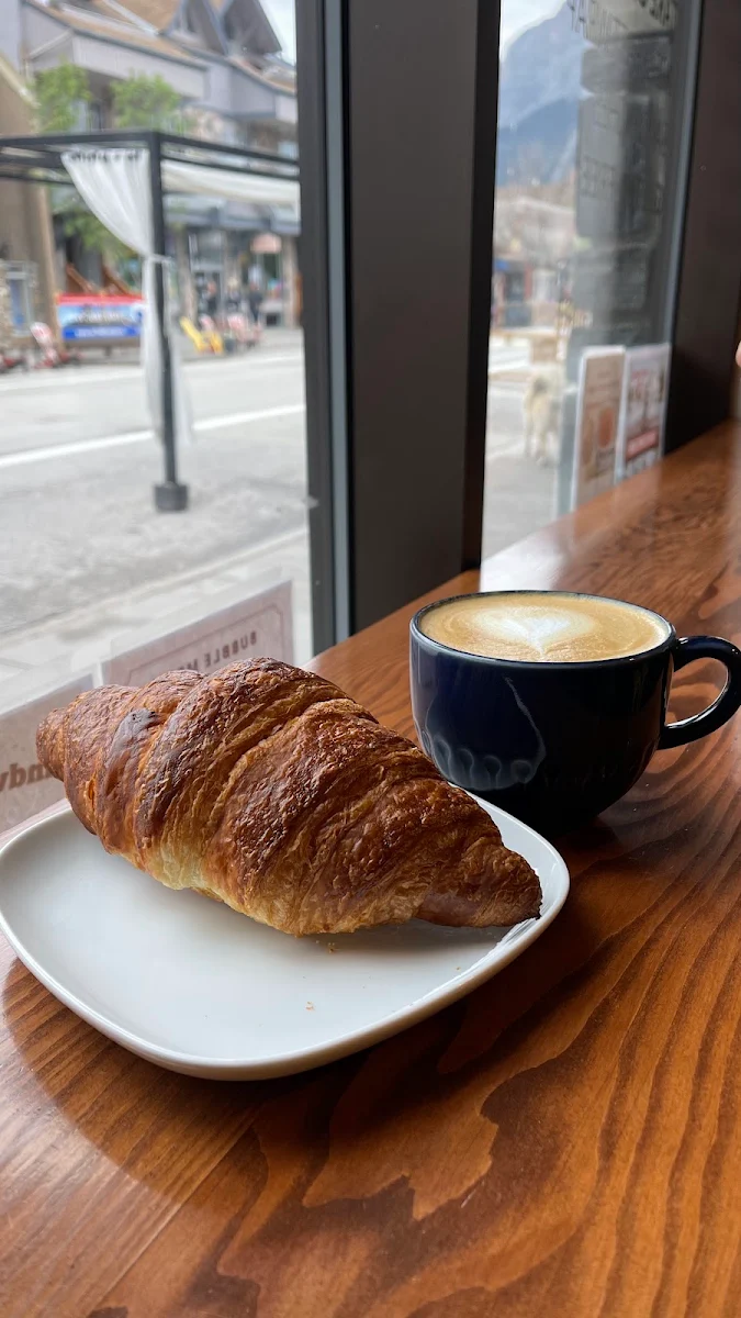 Highlights, Canary Coffee