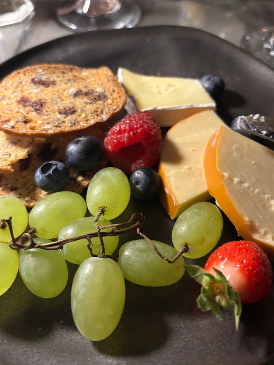 Cheese & Fruit Plate