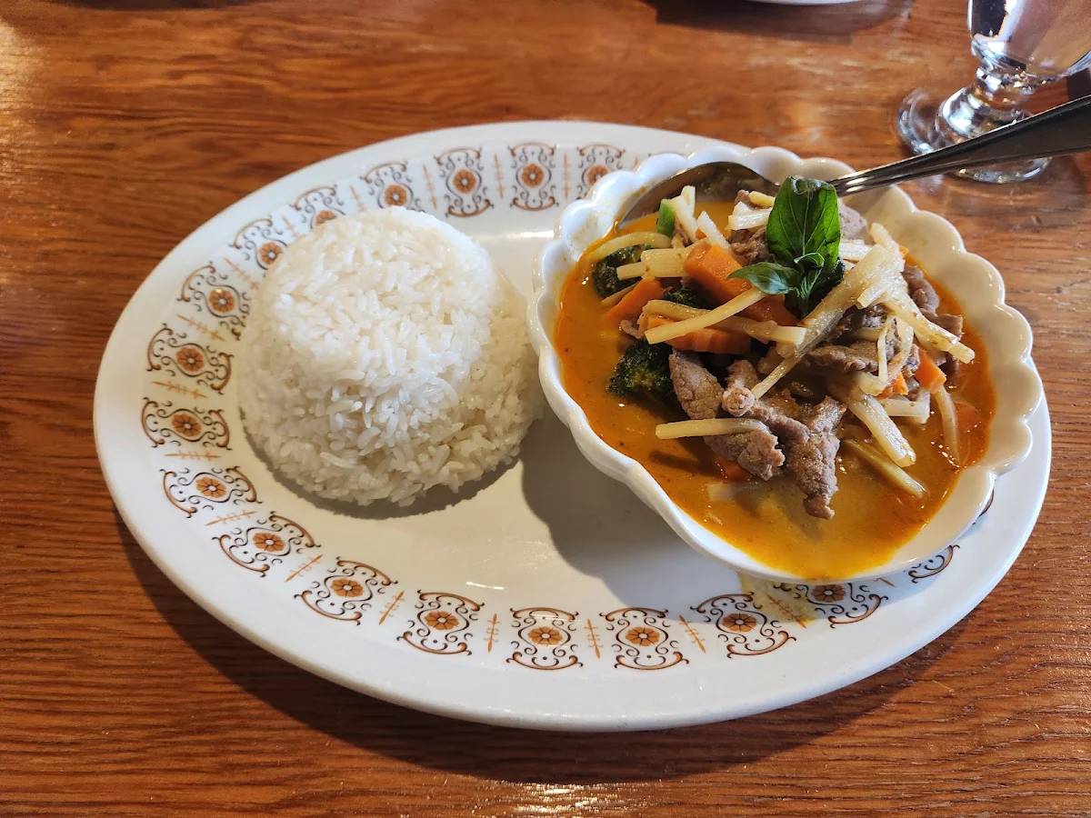 Roasted Duck Curry Kang Ped Yang