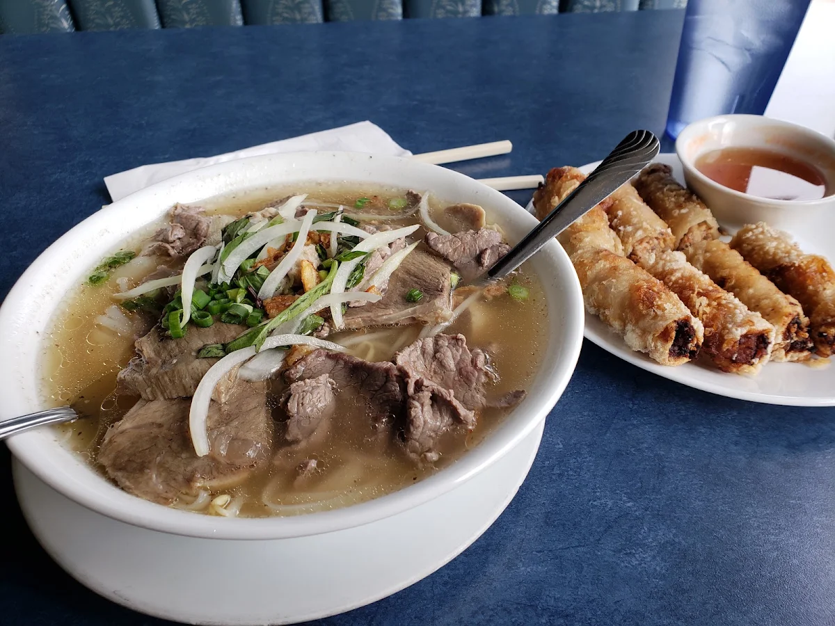 Thien's Special Beef Rice Noodle Soup & Vietnamese Spring Rolls