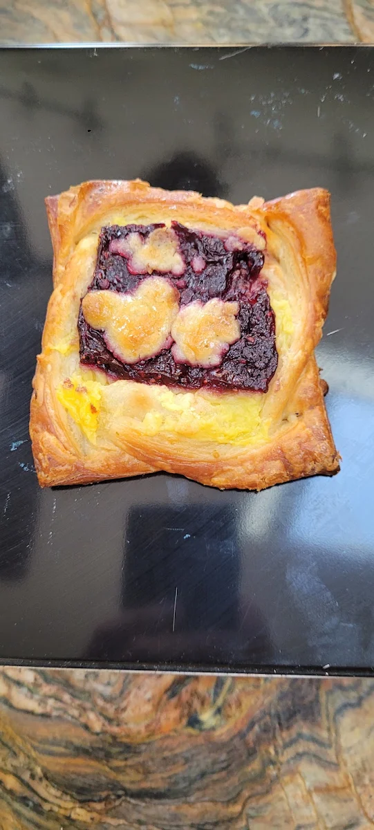 Mixed Berry Croissant
