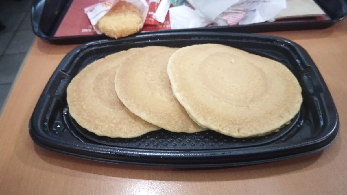 Hotcakes Happy Meal