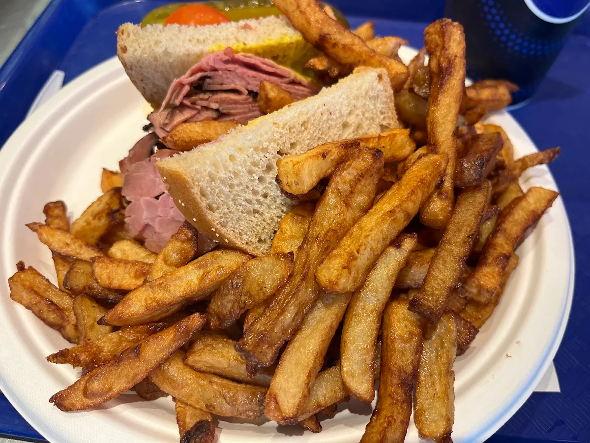 Viande Fumée Smoked Meat Omelet