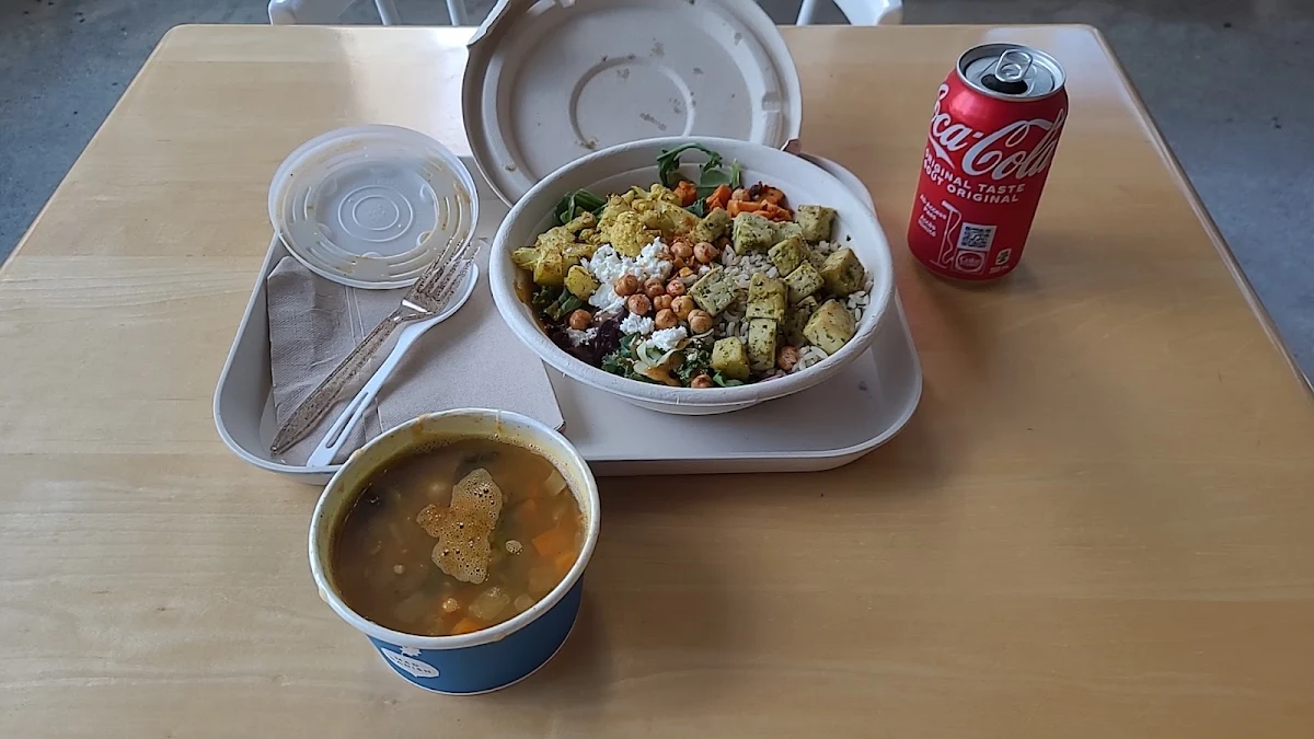 Maroc Chicken Soup with Maple Salad Bowl