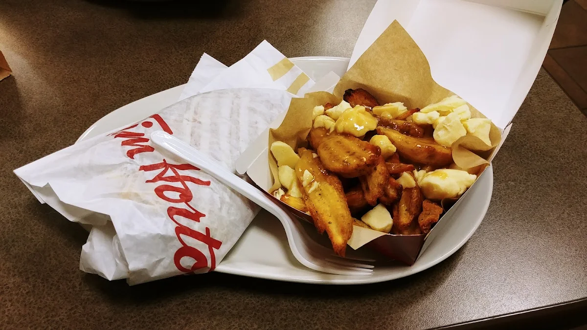 Poutine, Tim Hortons