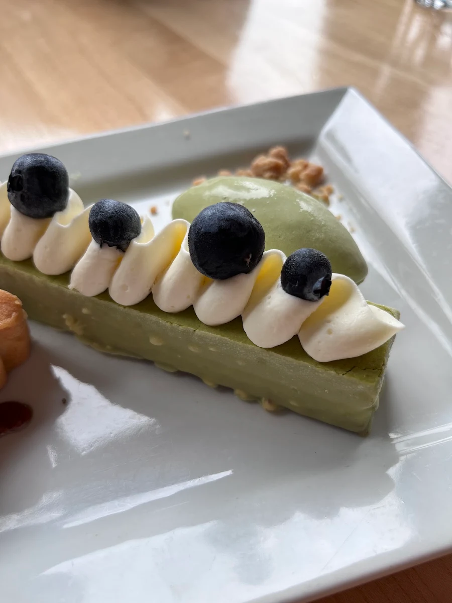 Opera Matcha
