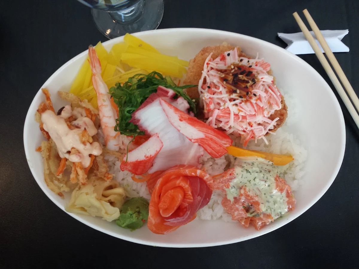 Chirashi Sushi