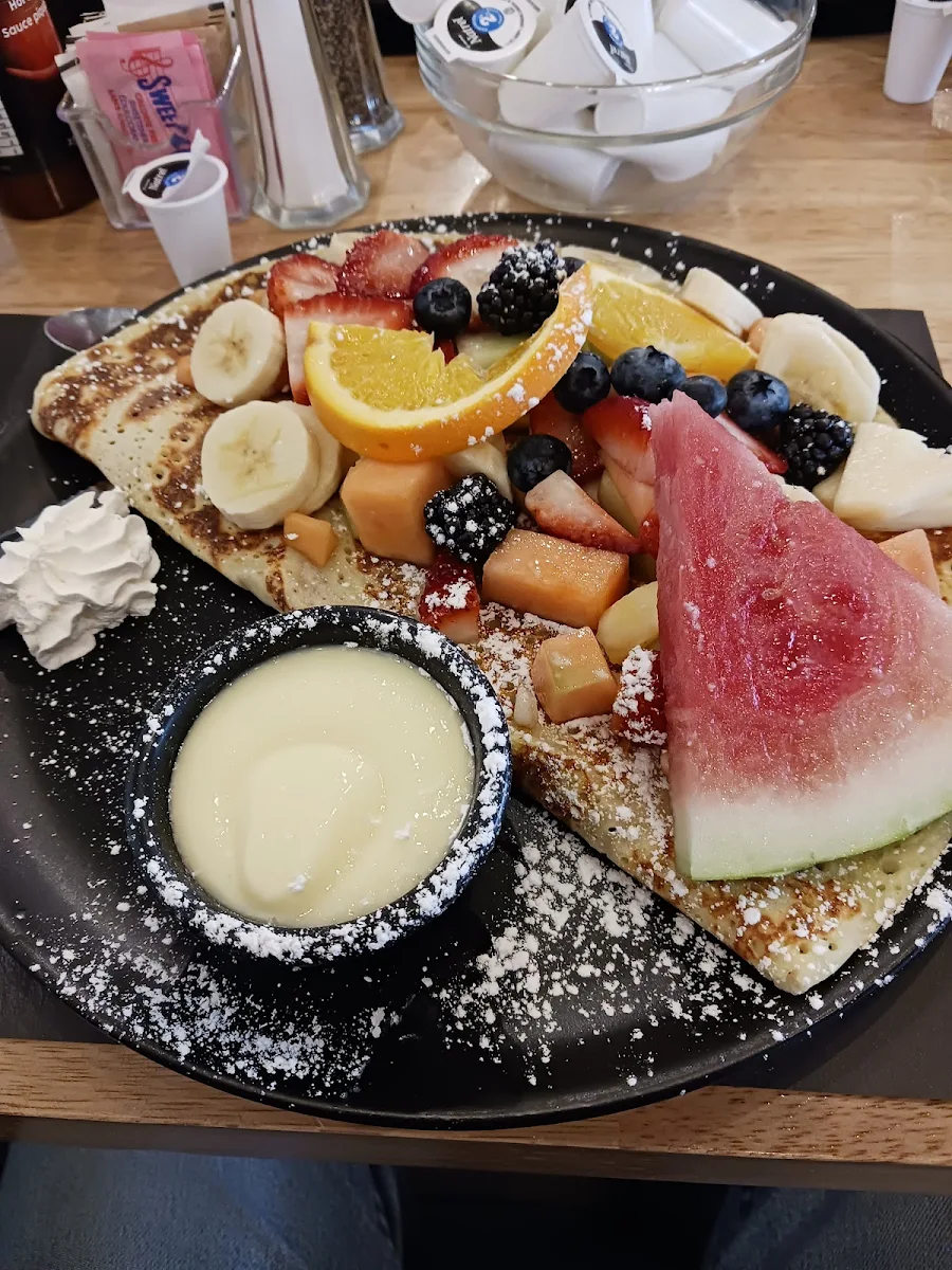 Crêpe Aux Fruits Frais Fresh Fruits Crepe